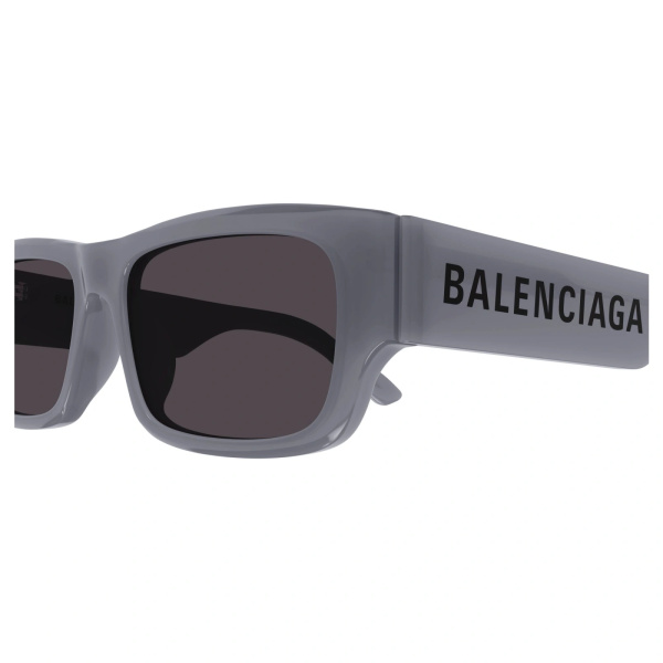 balenciaga bb0261sa 004 grey 889652416779 2 1600x1600w