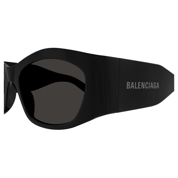 balenciaga bb0329s 001 black 889652471891 2 1600x1600w